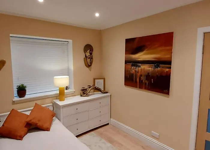 Lovely 2 Bedroom Apartment In Fife